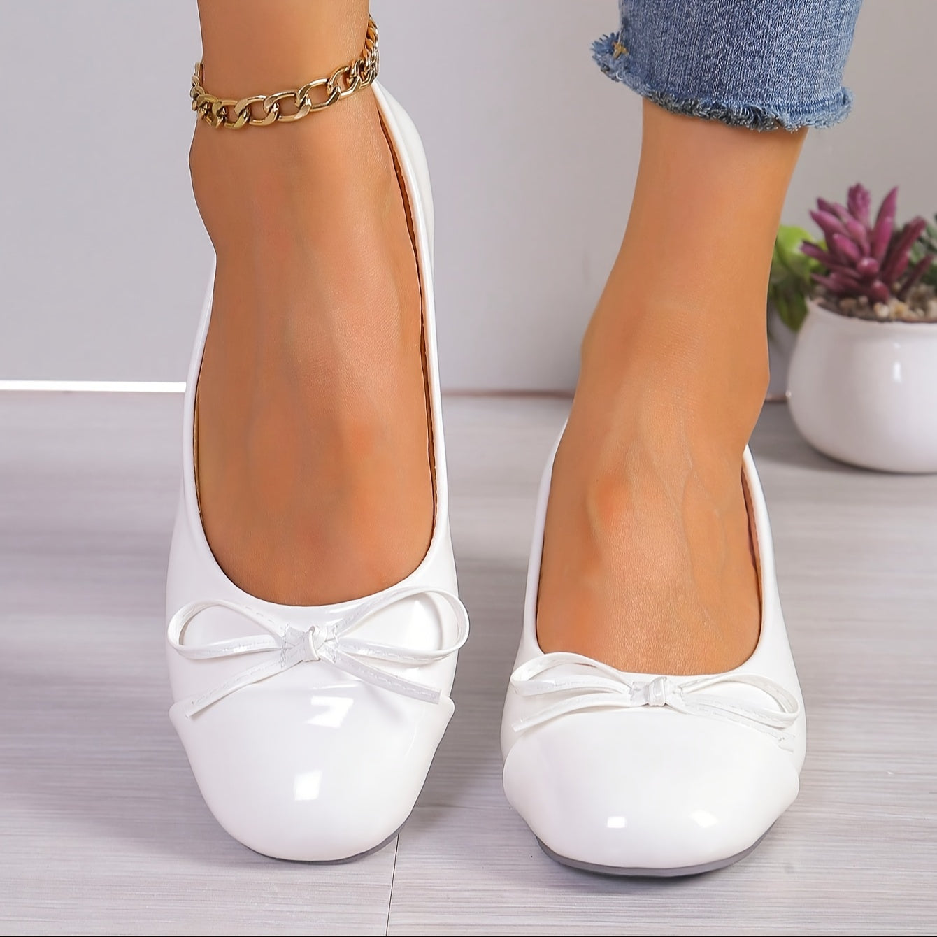 Thérèse | Shiny elegance and stable comfort