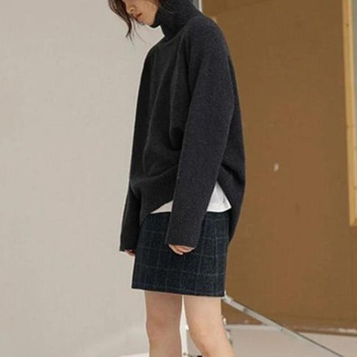 MIRA I Roll Neck Jumper