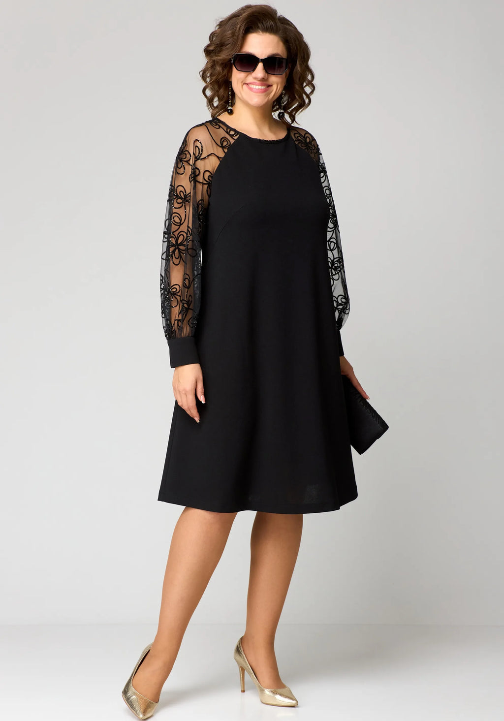 Jolanta – Elegant Lace Dress