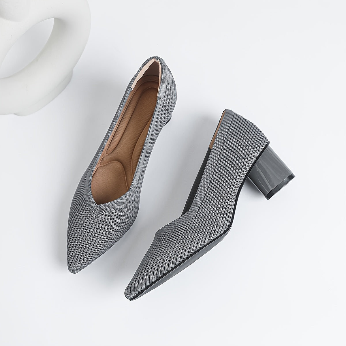 Inès – Light elegance for everyday