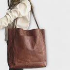 Lidia™ - Elegant and practical handbag