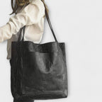 Lidia™ - Elegant and practical handbag