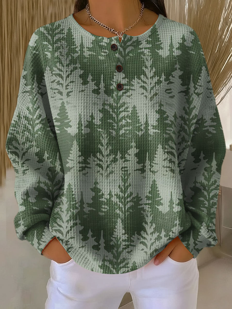Inga | Christmas Sweater with Classic Tree Pattern